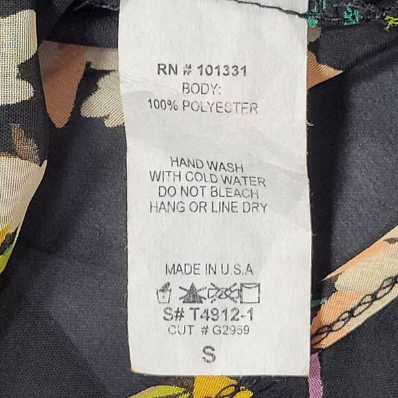 Charlotte Russe Black Floral Shirt NEW Long Sleeves Sheer Crop Blouse Women's S - Picture 9 of 9